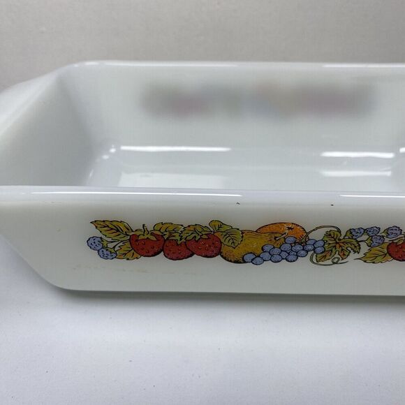 VTG Anchor Hocking Fire King Vegetable Fruit Pattern 1 qt. Loaf/Casserole Dish - Picture 9 of 9